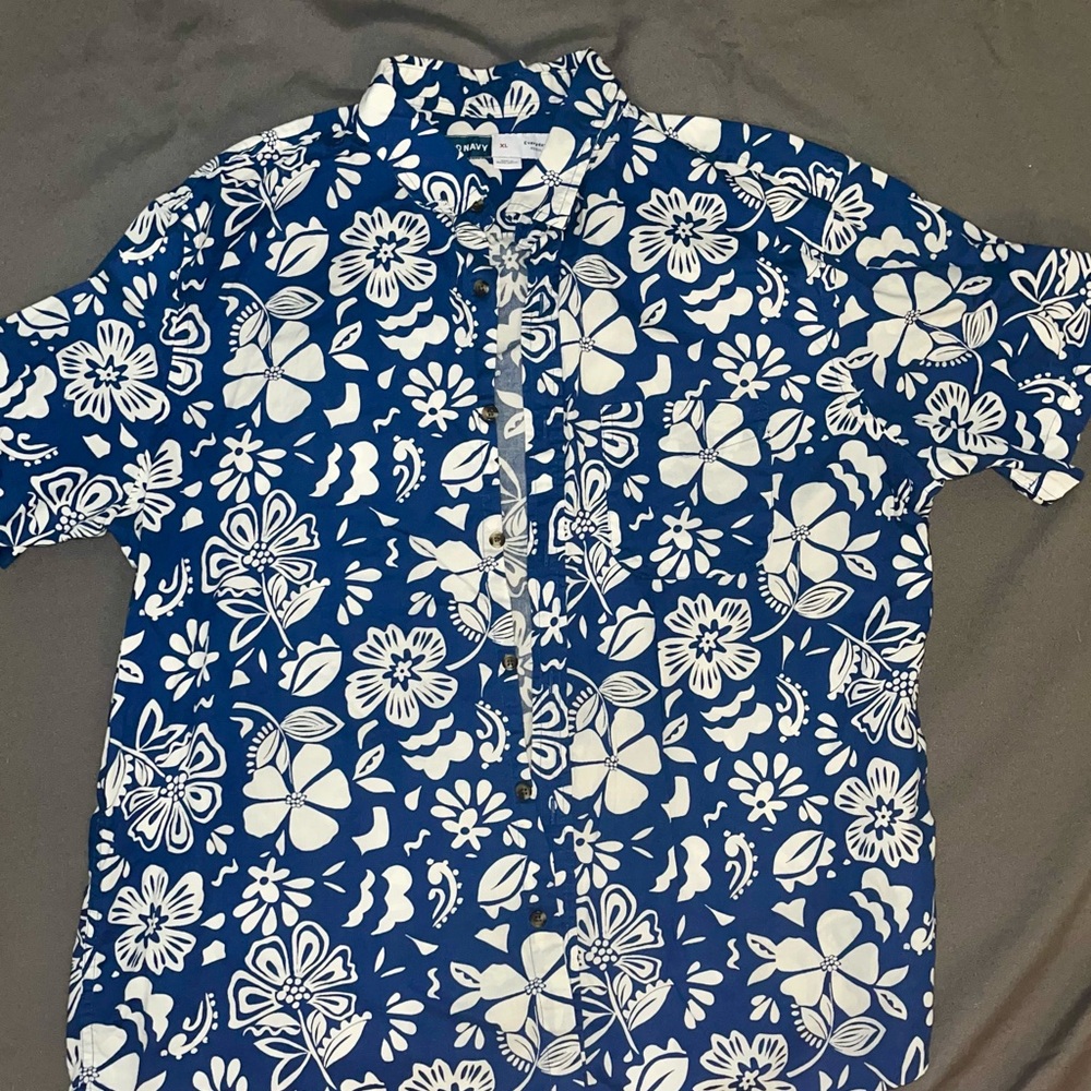 Old Navy Men’s XL Hawaiian Shirt